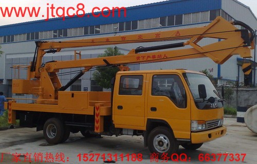 江淮登高車(chē)是升降車(chē)行業(yè)龍頭企業(yè),重卡才剛剛起步,而國(guó)四重卡造假的現(xiàn)象早就存在,并且在國(guó)內(nèi)各地已經(jīng)成為普遍現(xiàn)象。之所以會(huì)出現(xiàn)假國(guó)四車(chē),從用戶角度來(lái)講,不愿購(gòu)買(mǎi)國(guó)四標(biāo)準(zhǔn)車(chē)輛,既有價(jià)格較貴